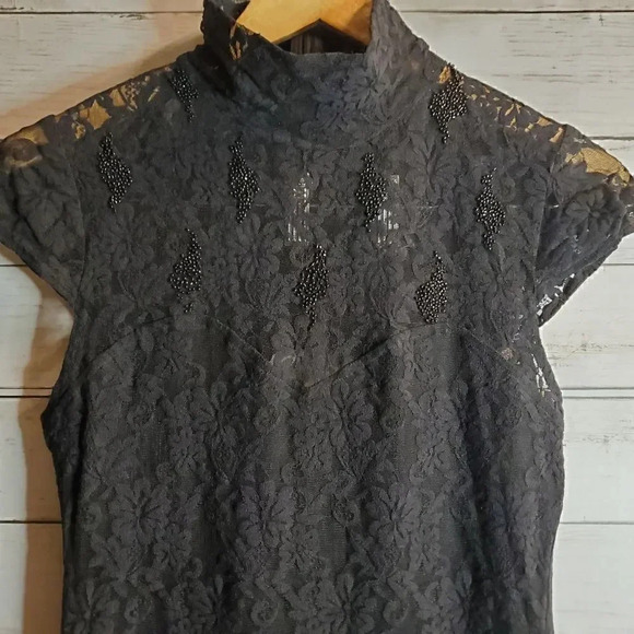 GUESS Sexy Black Lace Dress - Picture 3 of 11